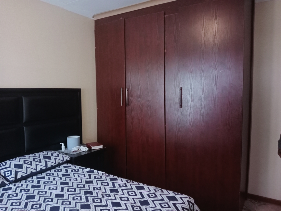 3 Bedroom Property for Sale in Ellaton North West